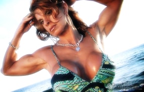 Anna Cervantes showing off her sexy curves