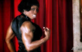 Victoria Dominguez shows off her muscles in black